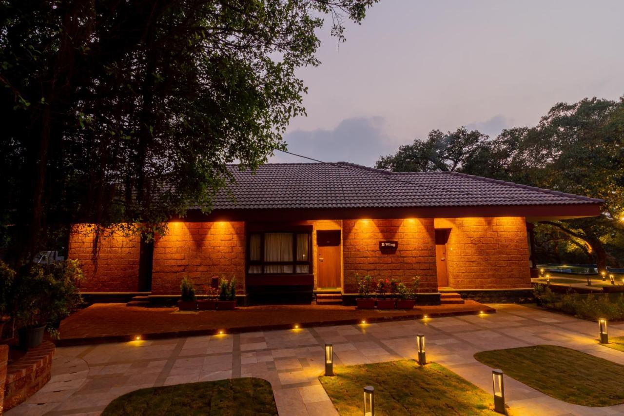 R R Heritage Resort Pure Vegetarian Mahābaleshwar Buitenkant foto